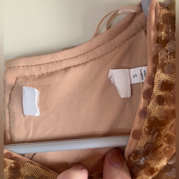 Astr the Label Nude Romina Sequin Top NWOT - Picture 5 of 11